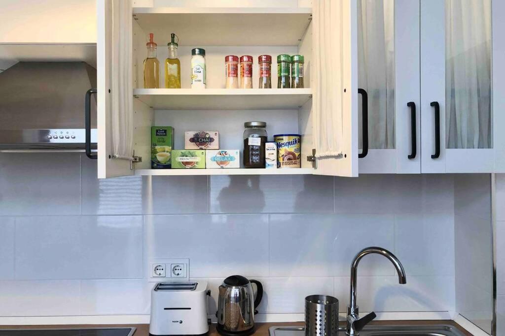 Centrico Apartamento Con Terraza Y Wifi Ronda Luaran gambar