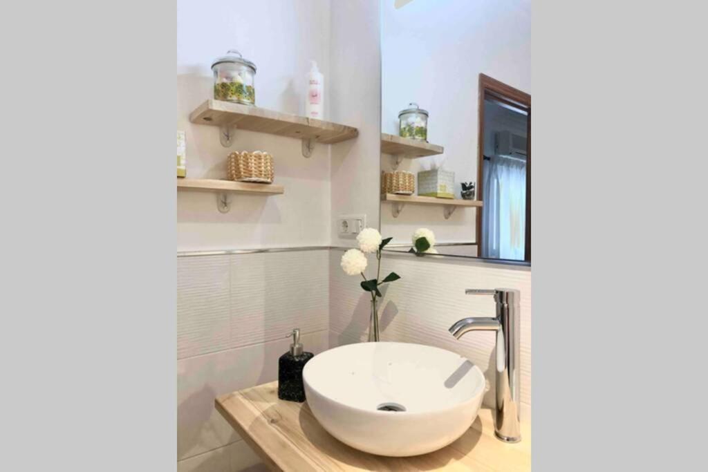 Centrico Apartamento Con Terraza Y Wifi Ronda Luaran gambar