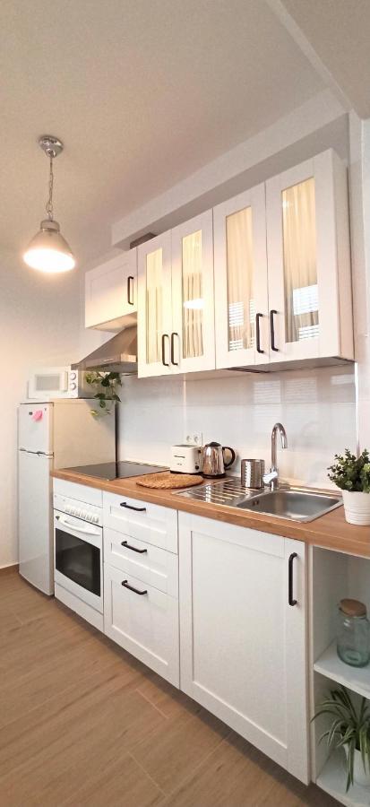 Centrico Apartamento Con Terraza Y Wifi Ronda Luaran gambar